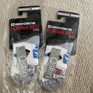 NWT Women’s Giordana Forma Red socks size small